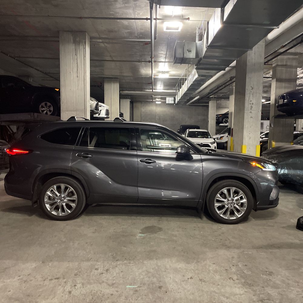 2023 Toyota Highlander Hybrid Limited