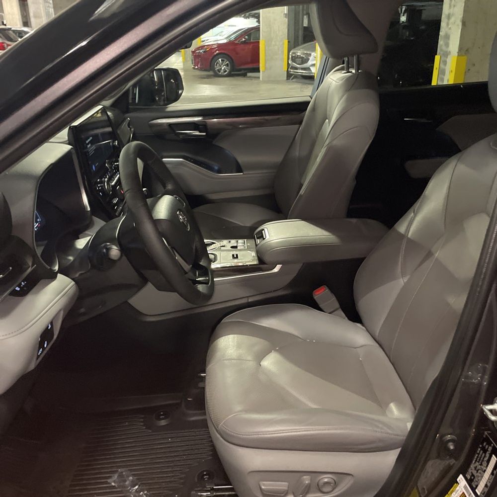 2023 Toyota Highlander Hybrid Limited