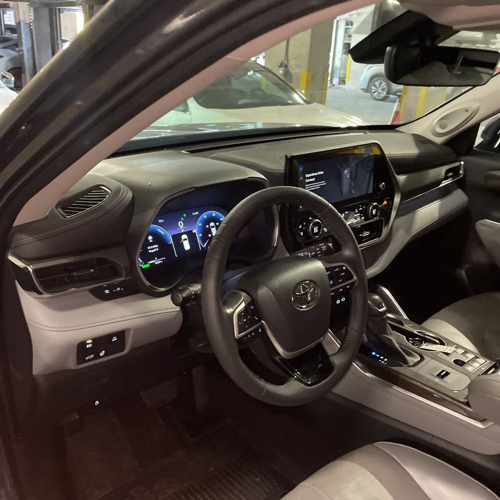 2023 Toyota Highlander Hybrid Limited