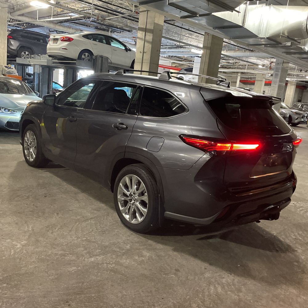 2023 Toyota Highlander Hybrid Limited