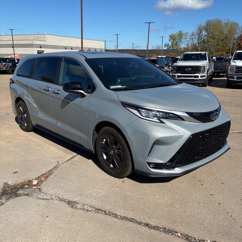 2024 Toyota Sienna XSE 7-Passenger