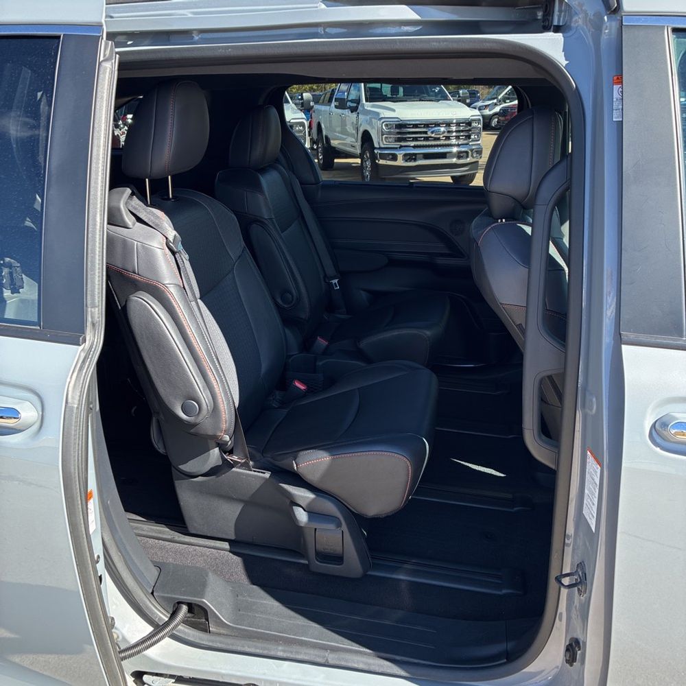 2024 Toyota Sienna XSE 7-Passenger