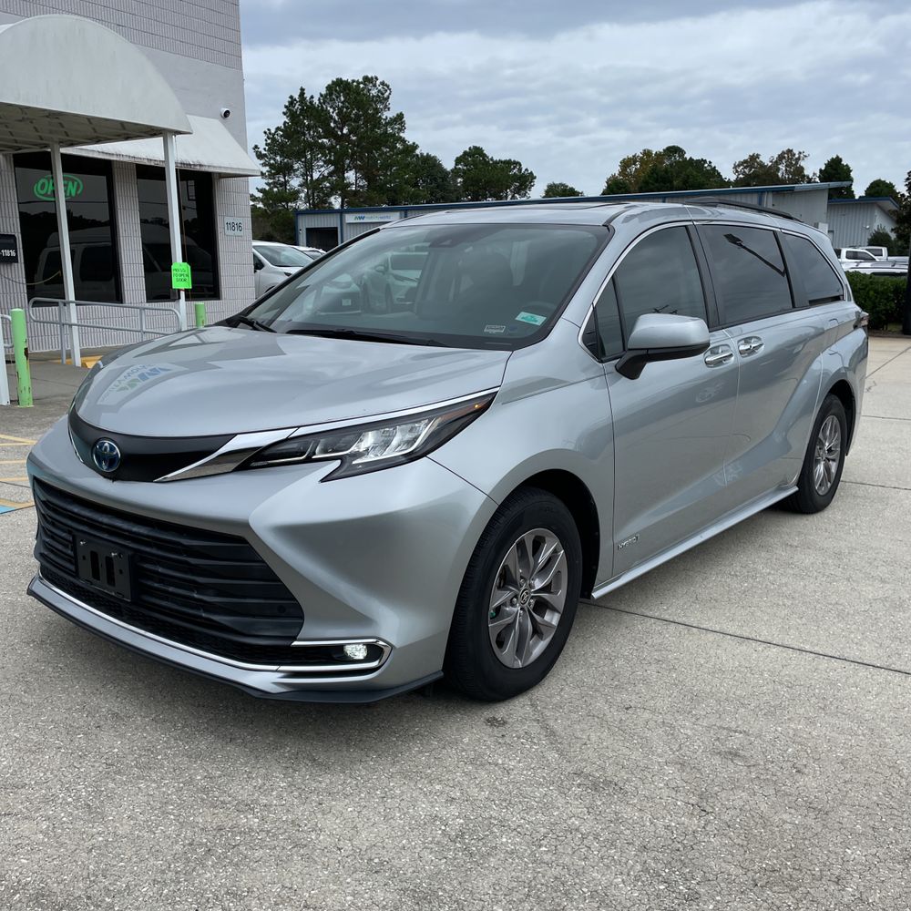 2021 Toyota Sienna XLE 7-Passenger