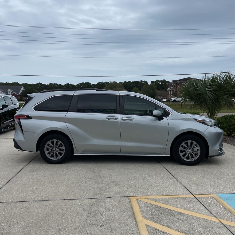2021 Toyota Sienna XLE 7-Passenger