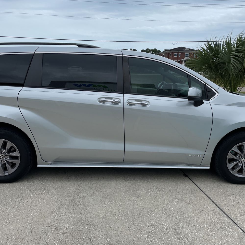 2021 Toyota Sienna XLE 7-Passenger
