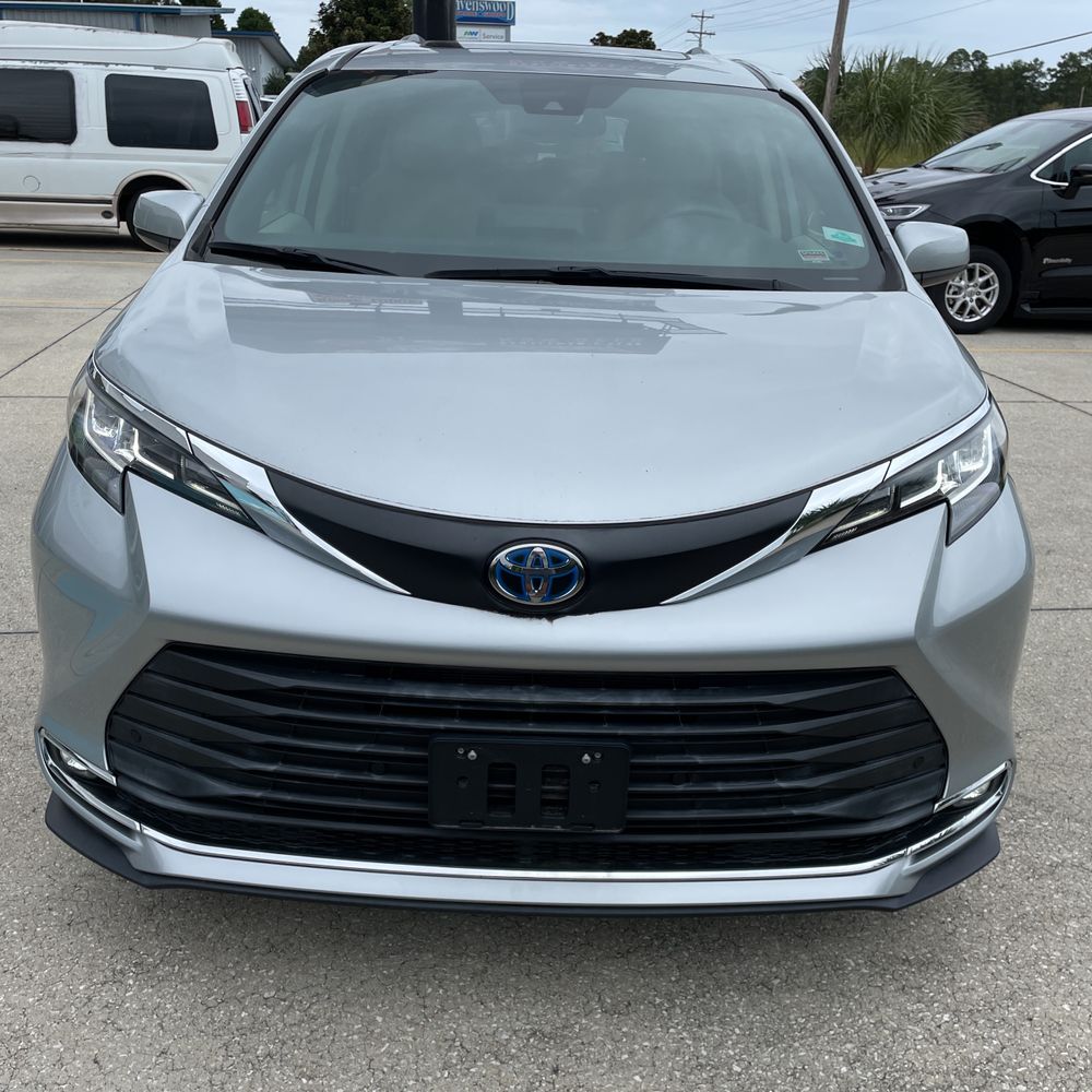 2021 Toyota Sienna XLE 7-Passenger