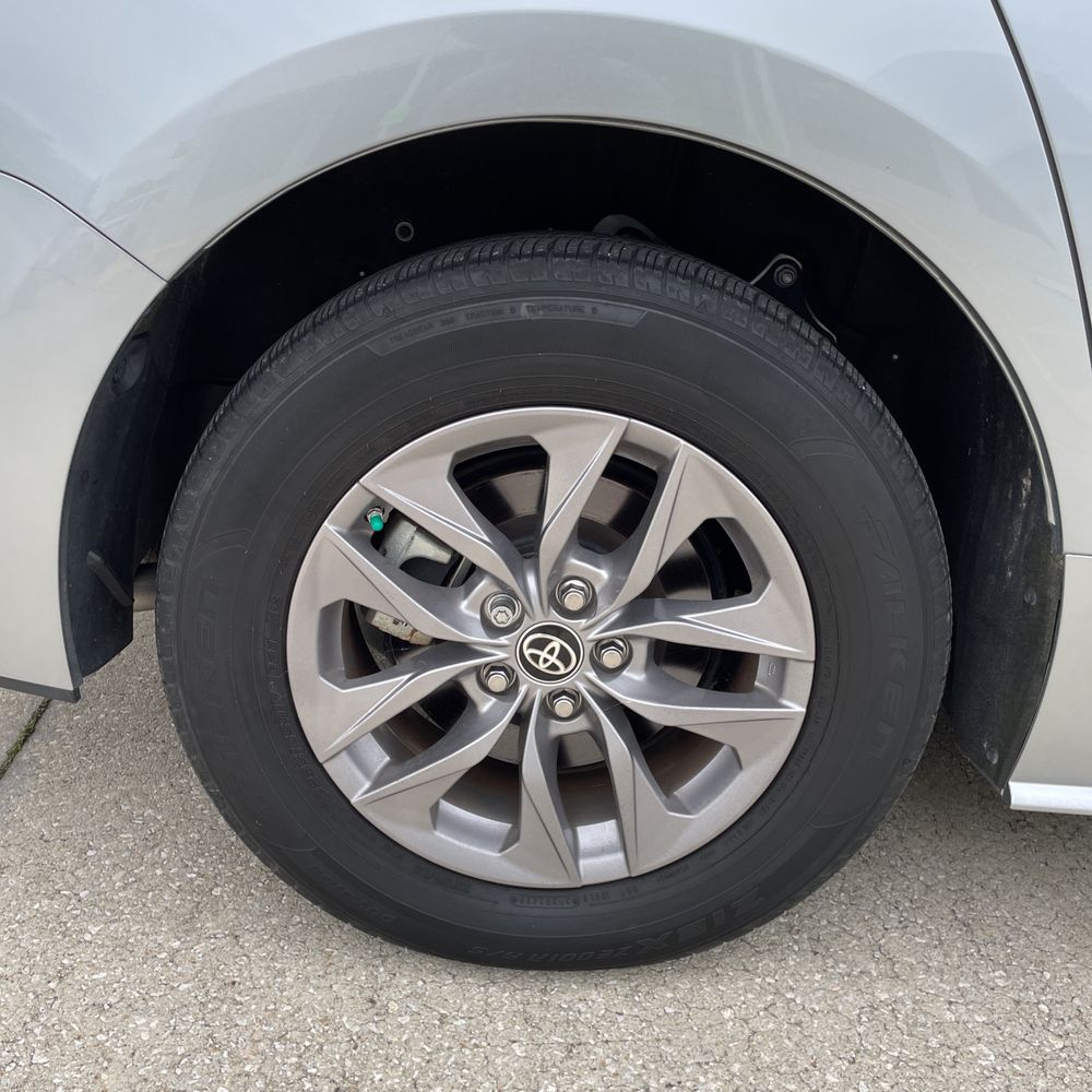 2021 Toyota Sienna XLE 7-Passenger
