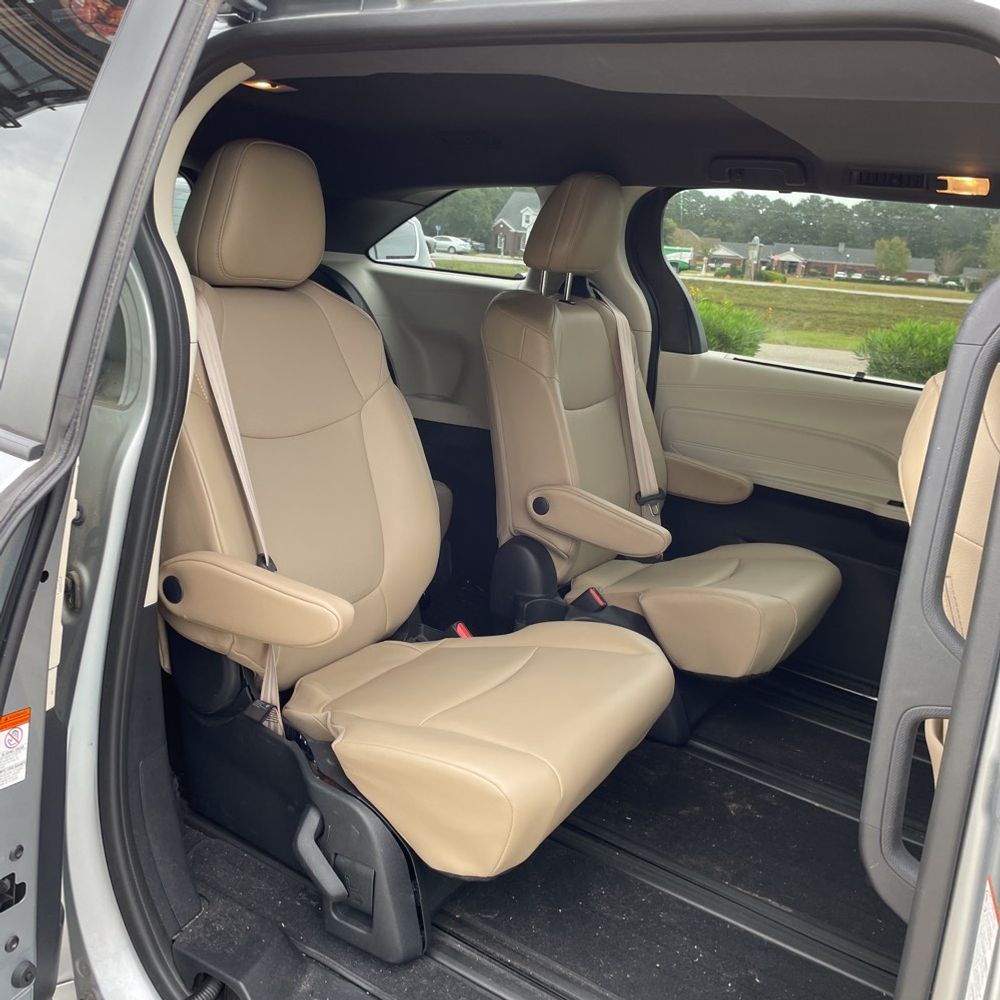 2021 Toyota Sienna XLE 7-Passenger