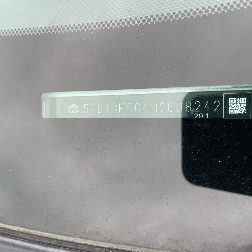 2021 Toyota Sienna XLE 7-Passenger