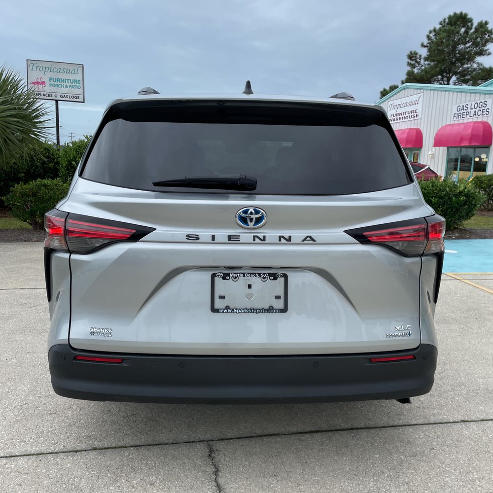 2021 Toyota Sienna XLE 7-Passenger
