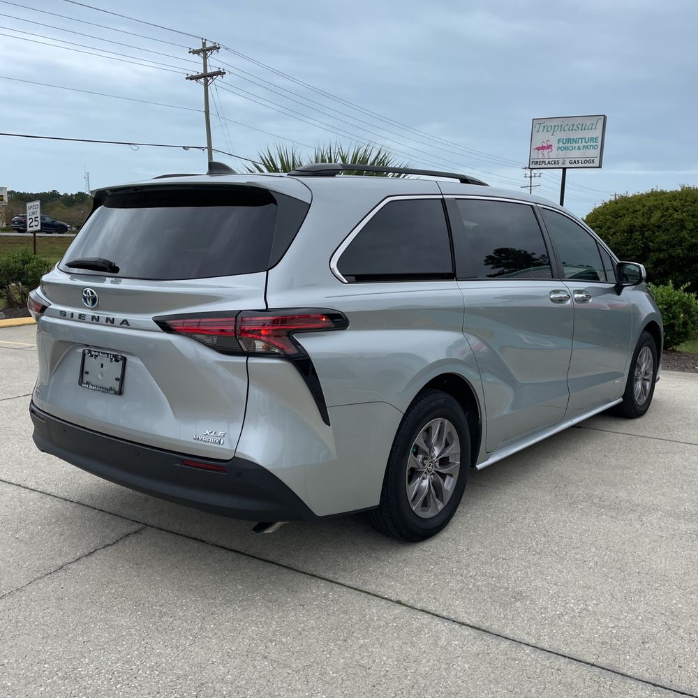 2021 Toyota Sienna XLE 7-Passenger