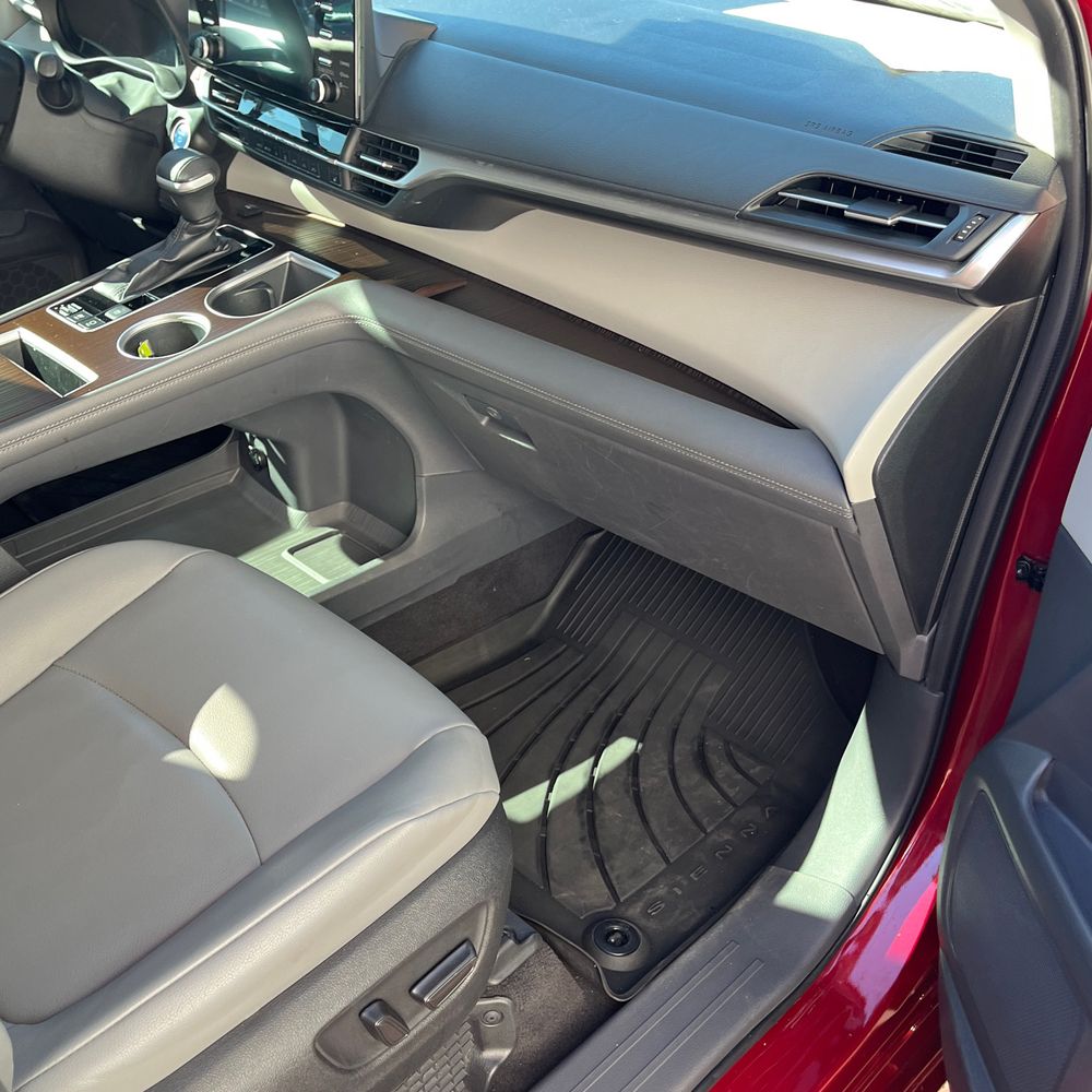2022 Toyota Sienna XLE 8-Passenger