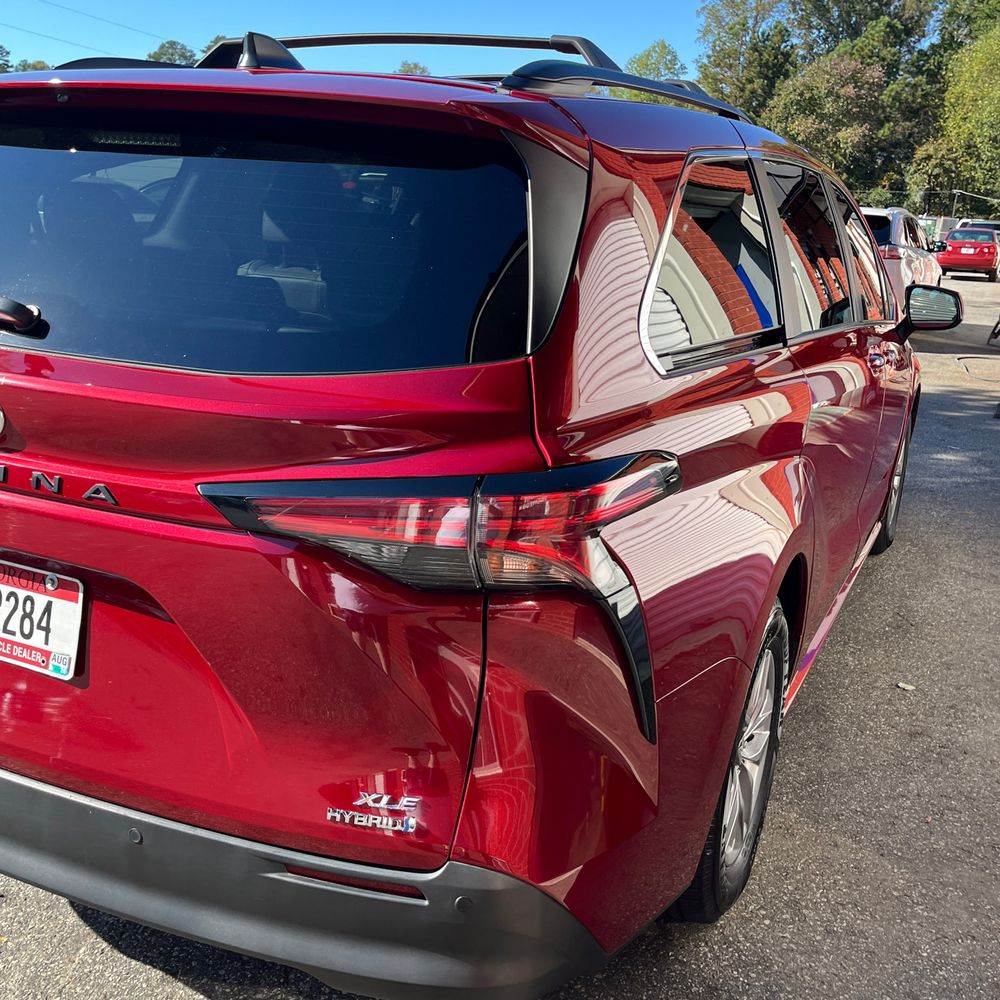 2022 Toyota Sienna XLE 8-Passenger