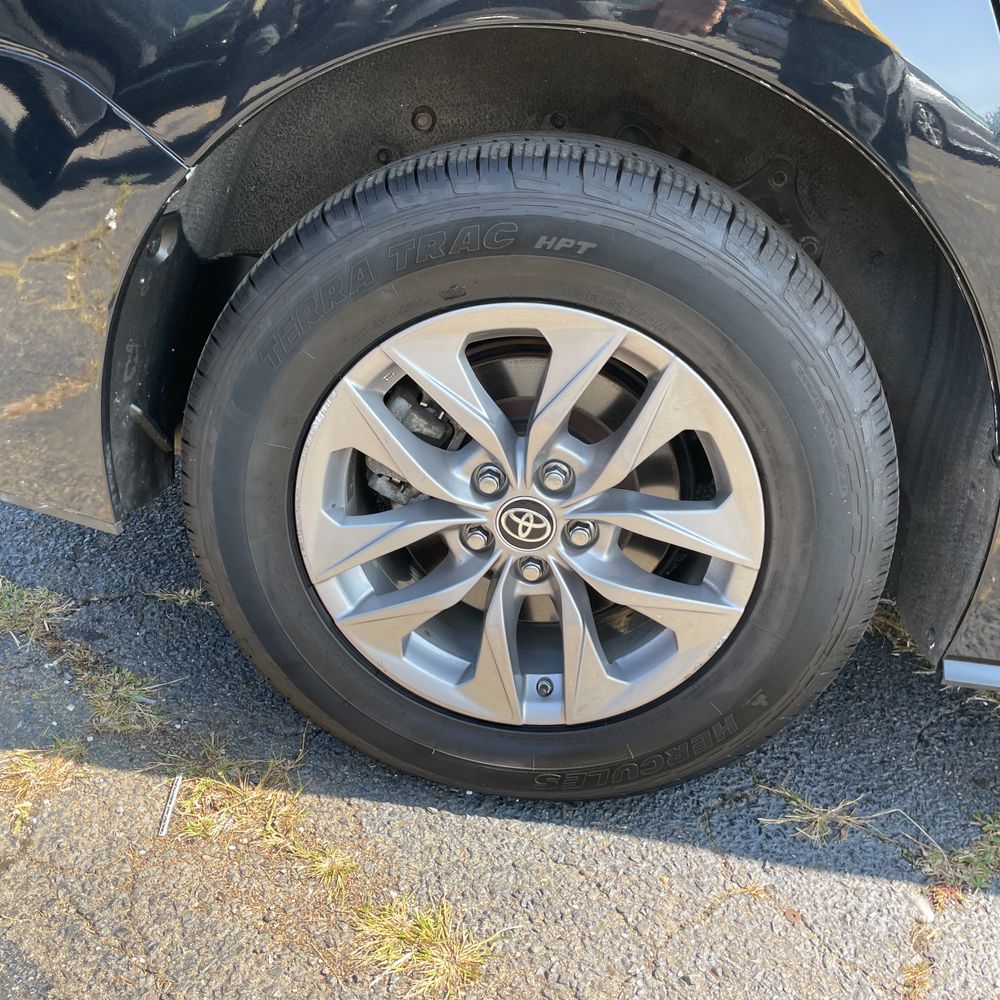 2022 Toyota Sienna XLE 7-Passenger