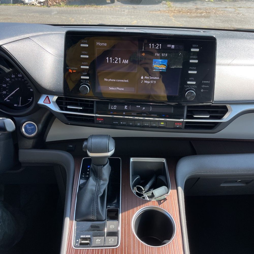 2022 Toyota Sienna XLE 7-Passenger