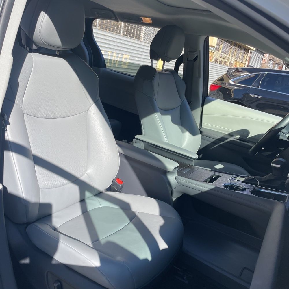 2024 Toyota Sienna XLE 8-Passenger