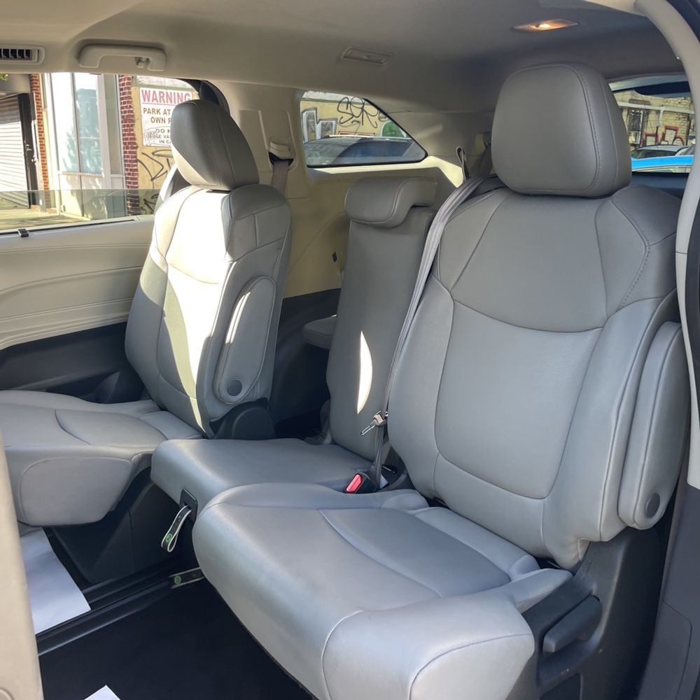 2024 Toyota Sienna XLE 8-Passenger