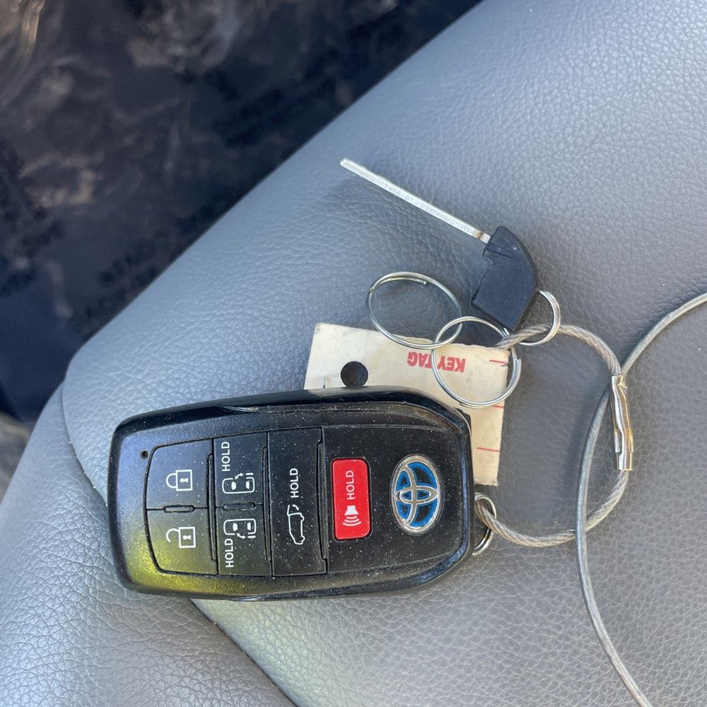 2024 Toyota Sienna XLE 8-Passenger