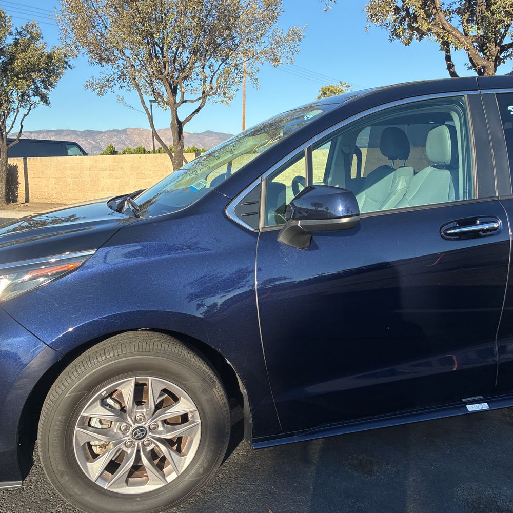 2024 Toyota Sienna XLE 8-Passenger