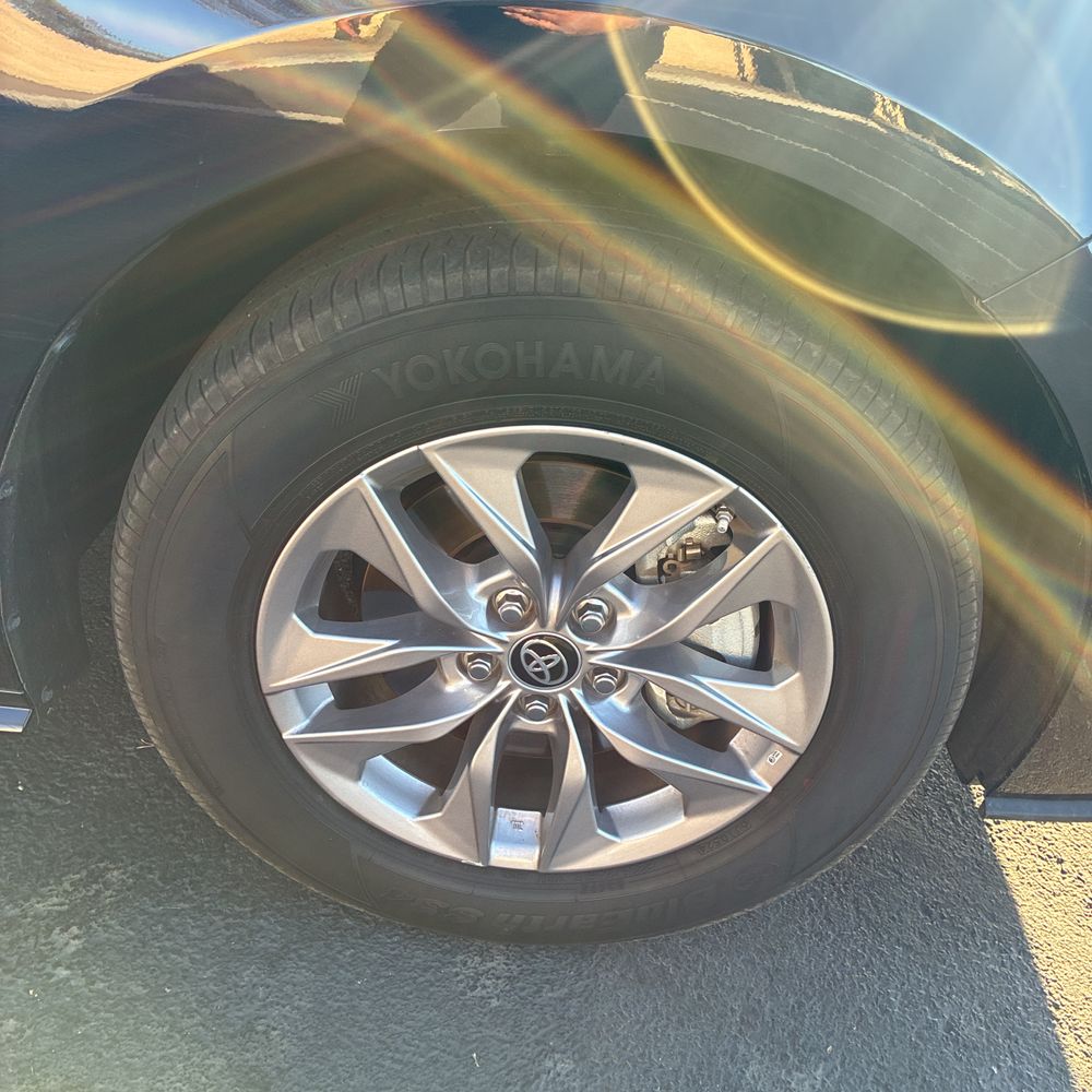 2024 Toyota Sienna XLE 8-Passenger