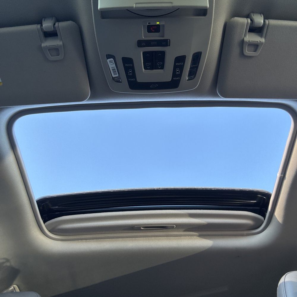 2024 Toyota Sienna XLE 8-Passenger