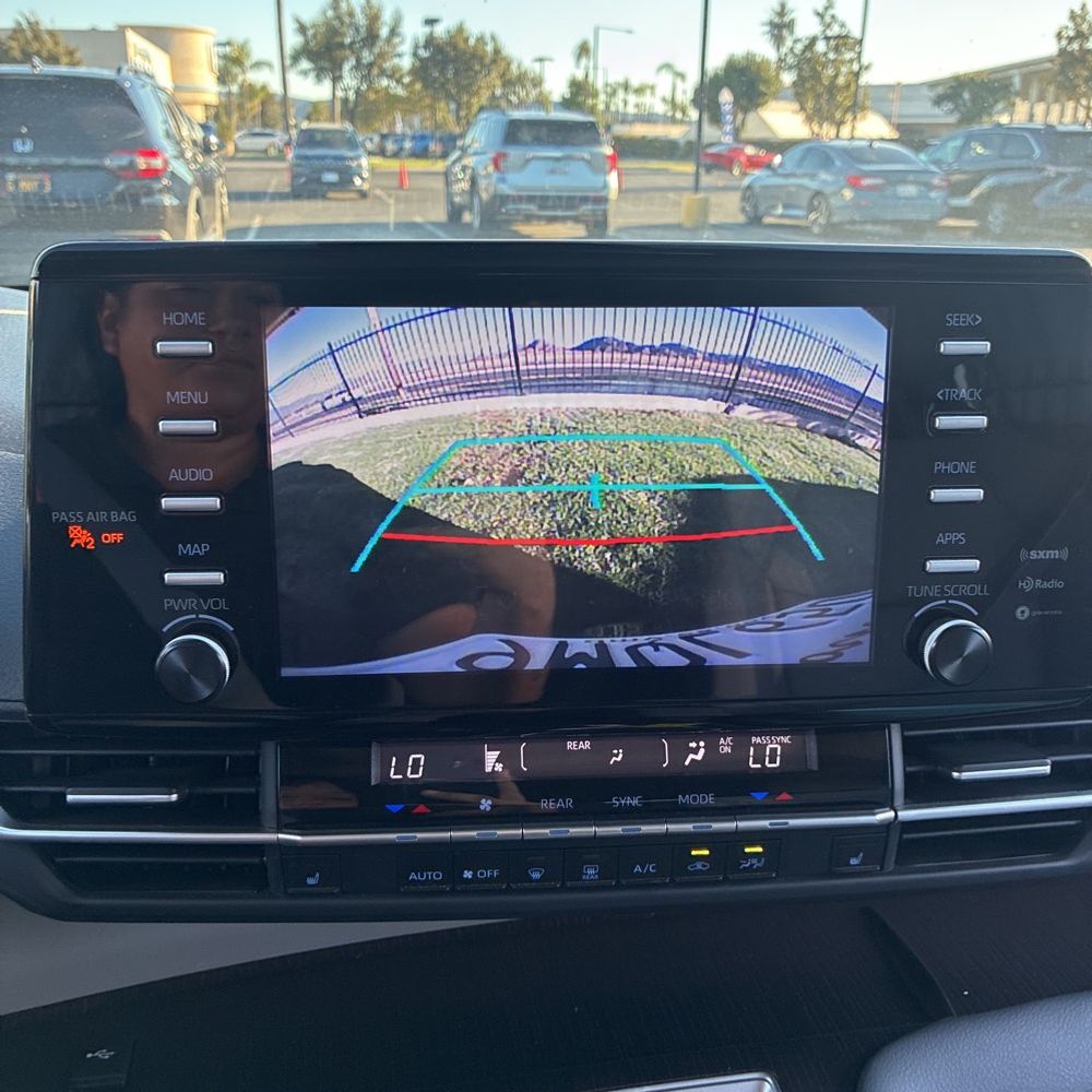 2024 Toyota Sienna XLE 8-Passenger