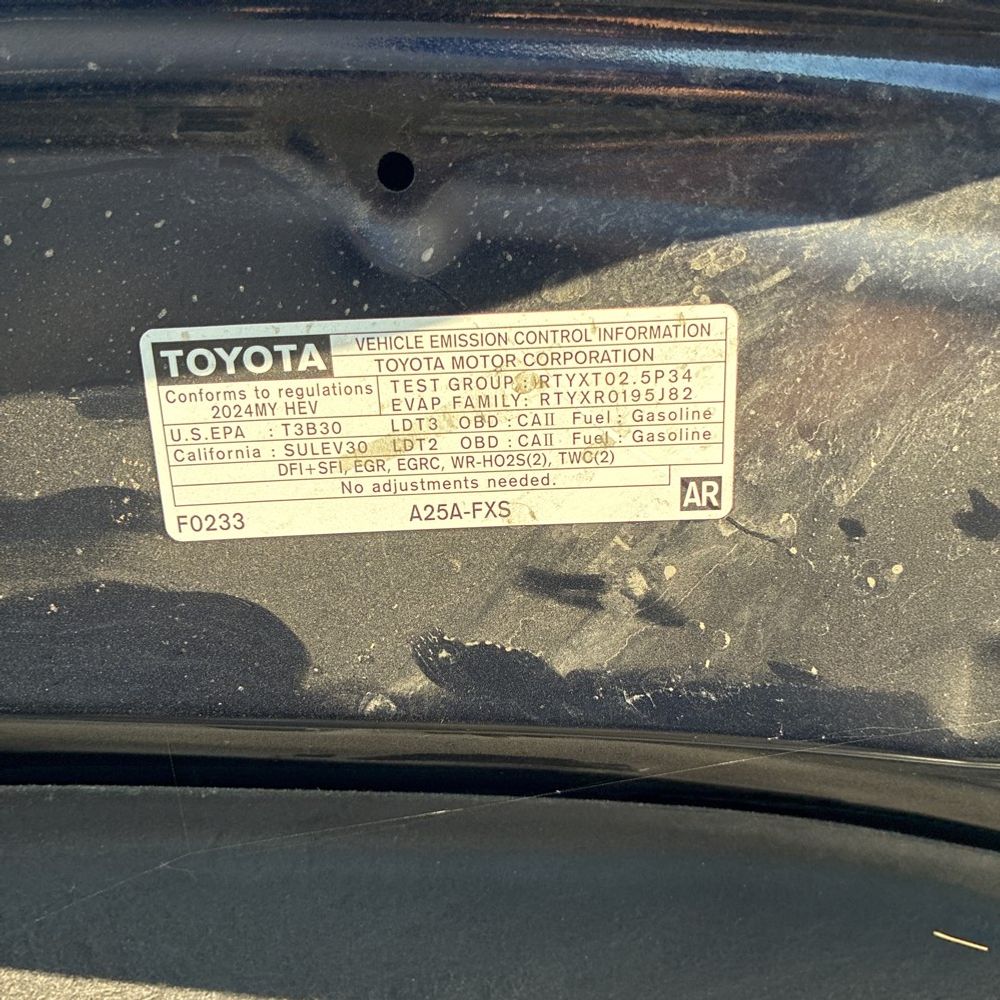 2024 Toyota Sienna XLE 8-Passenger
