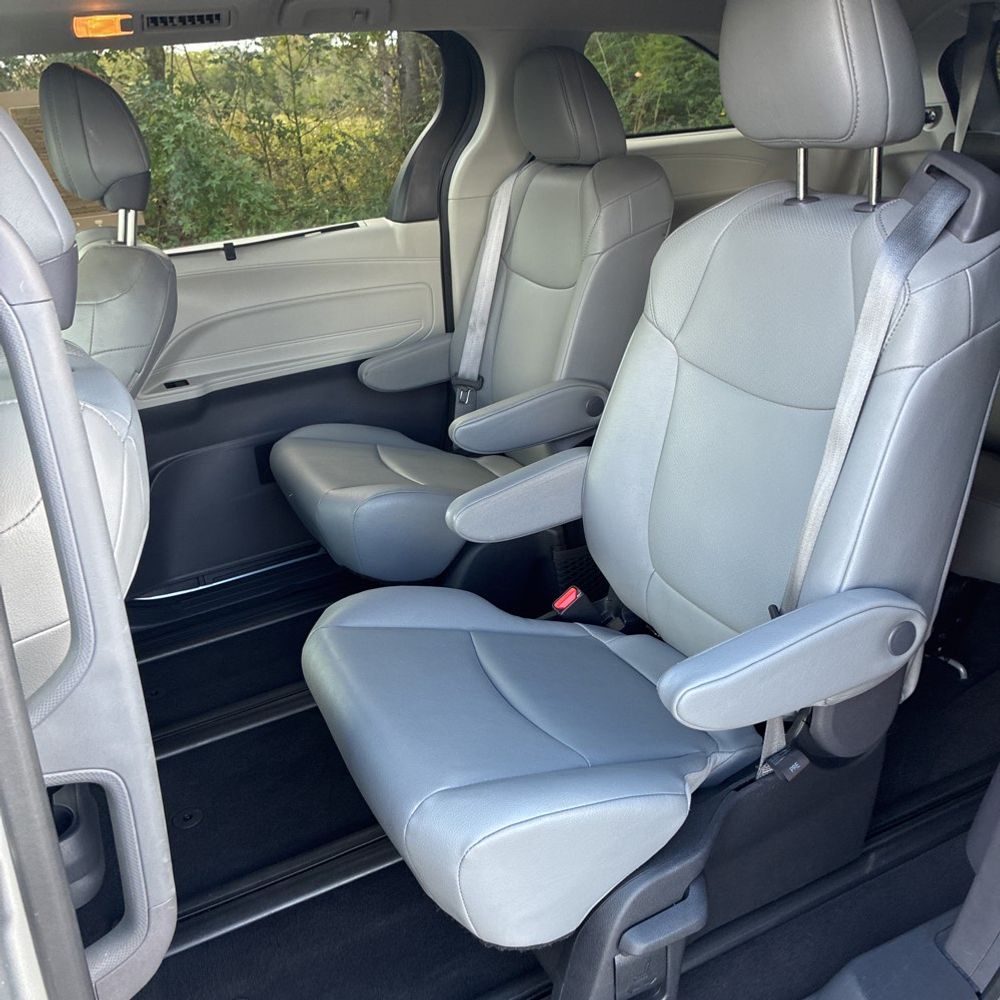 2023 Toyota Sienna XLE 7-Passenger