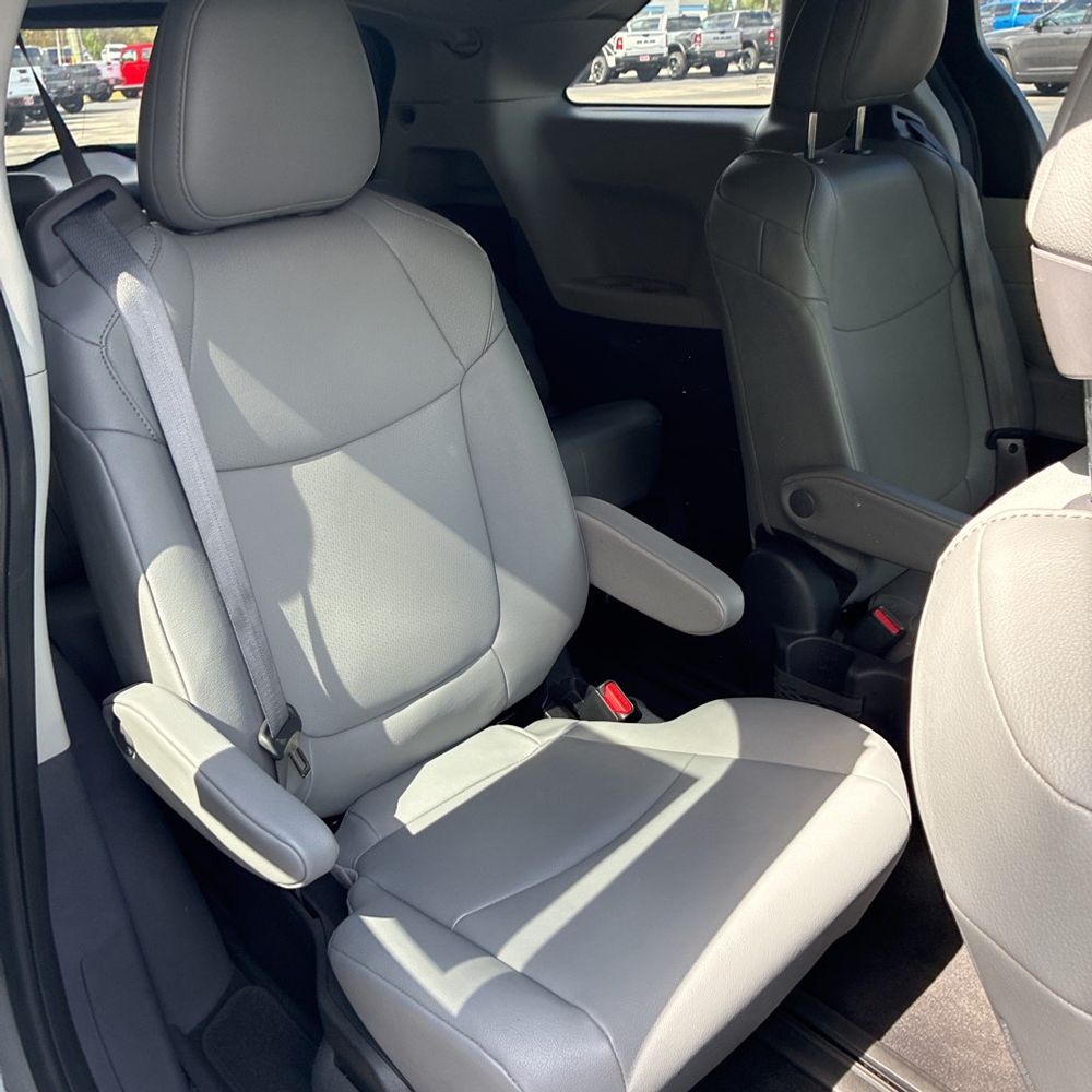 2023 Toyota Sienna XLE 7-Passenger