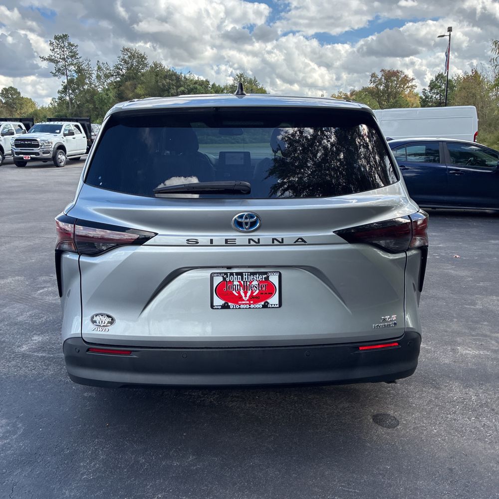 2023 Toyota Sienna XLE 7-Passenger