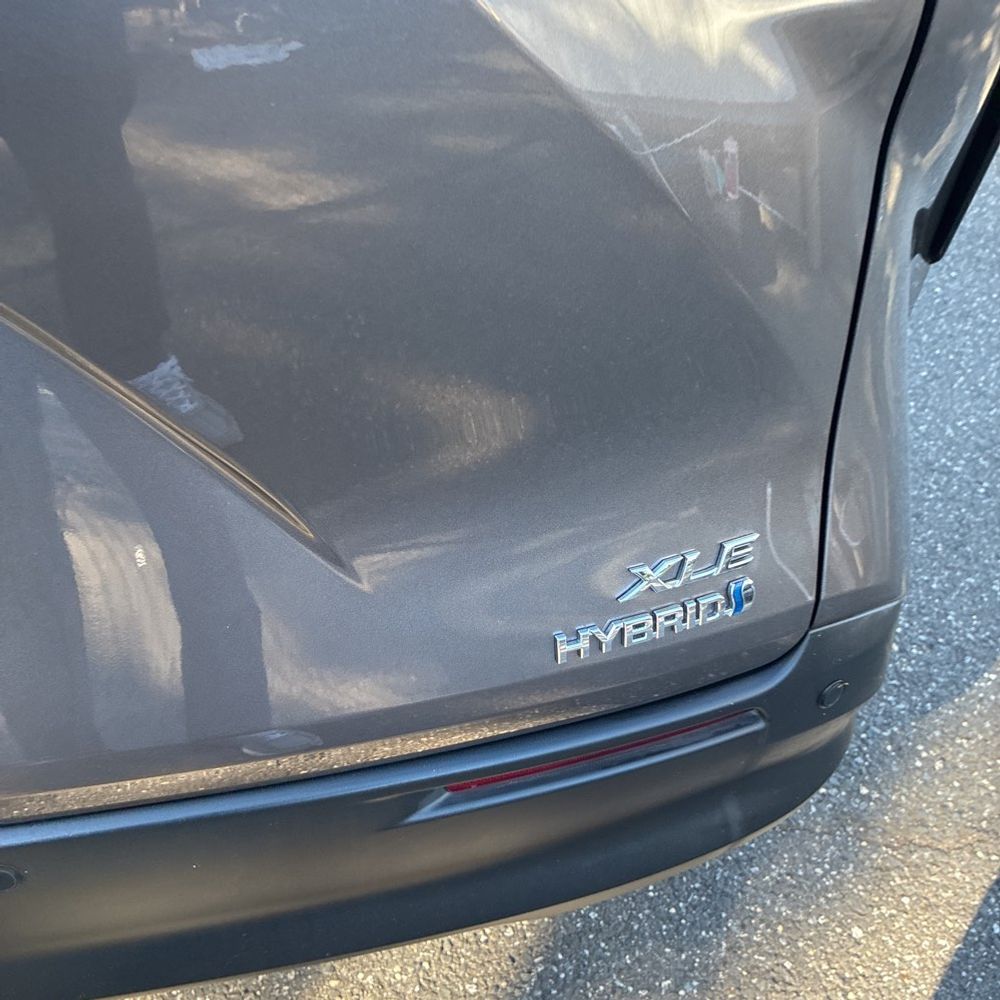 2021 Toyota Sienna XLE 7-Passenger