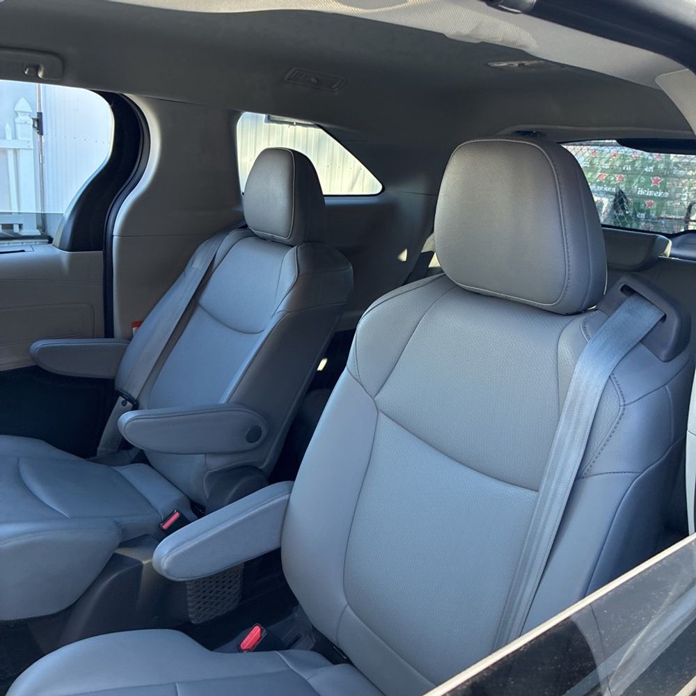 2021 Toyota Sienna XLE 7-Passenger