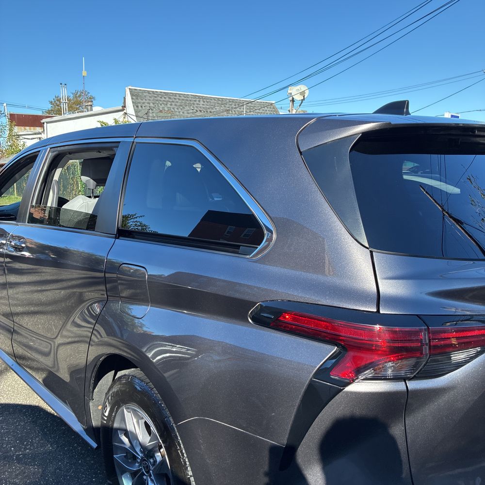 2021 Toyota Sienna XLE 7-Passenger