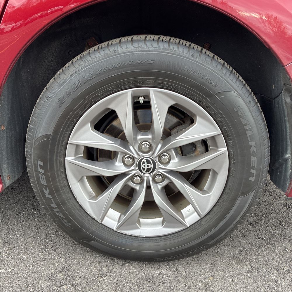 2022 Toyota Sienna XLE 7-Passenger