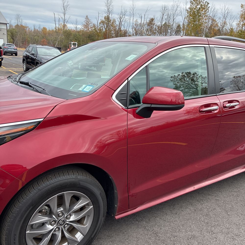 2022 Toyota Sienna XLE 7-Passenger