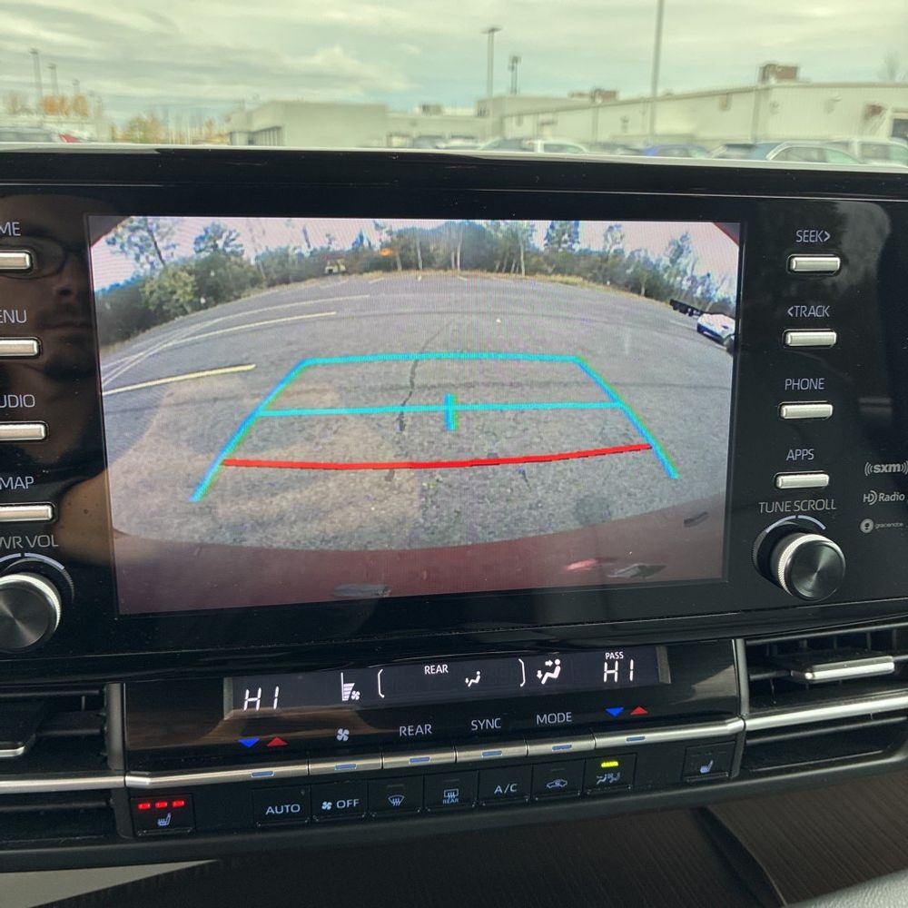 2022 Toyota Sienna XLE 7-Passenger