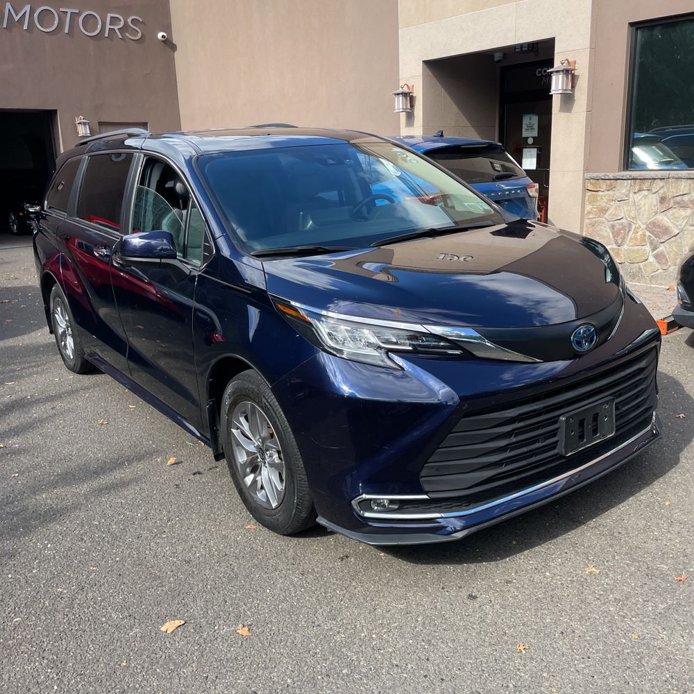 2022 Toyota Sienna XLE 7-Passenger