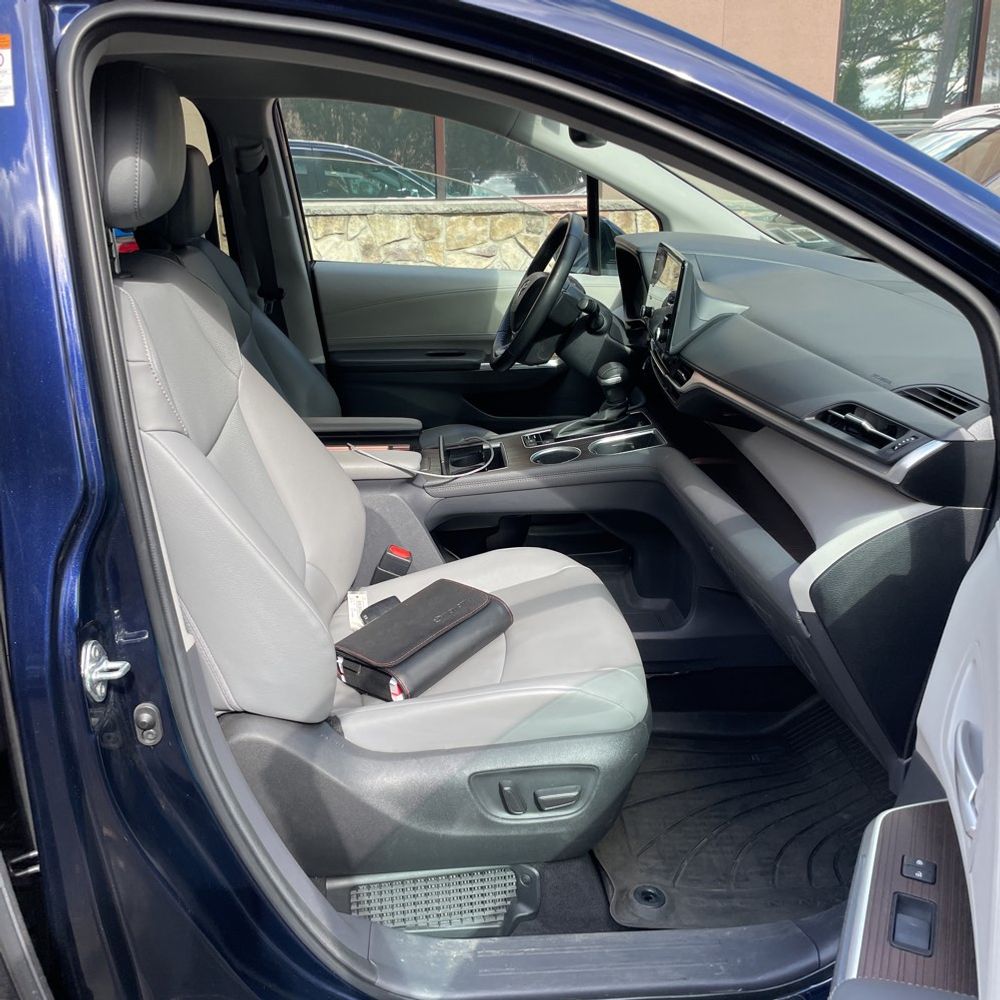 2022 Toyota Sienna XLE 7-Passenger