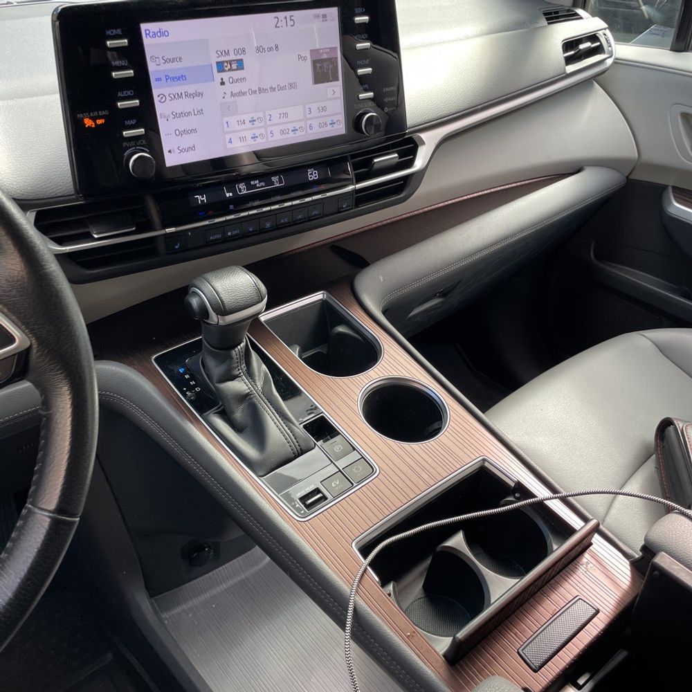2022 Toyota Sienna XLE 7-Passenger