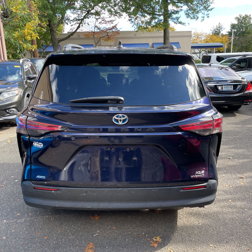 2022 Toyota Sienna XLE 7-Passenger