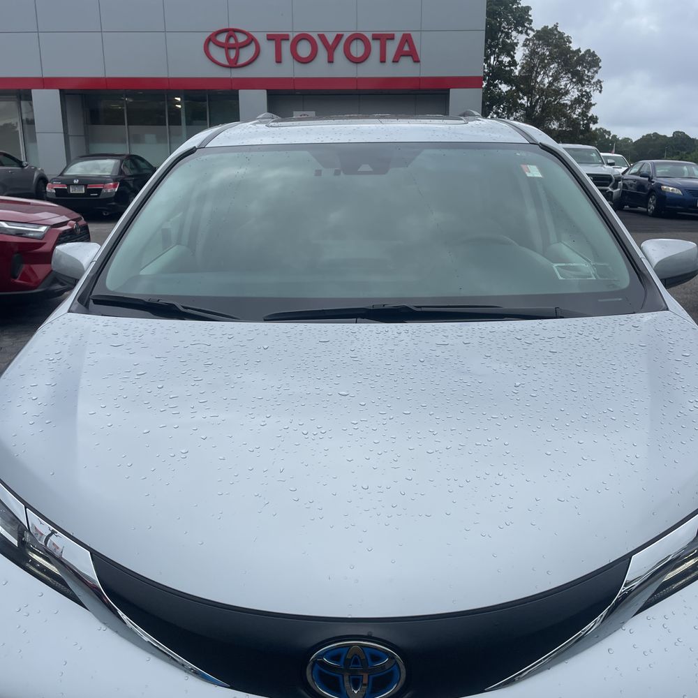 2023 Toyota Sienna XLE 7-Passenger