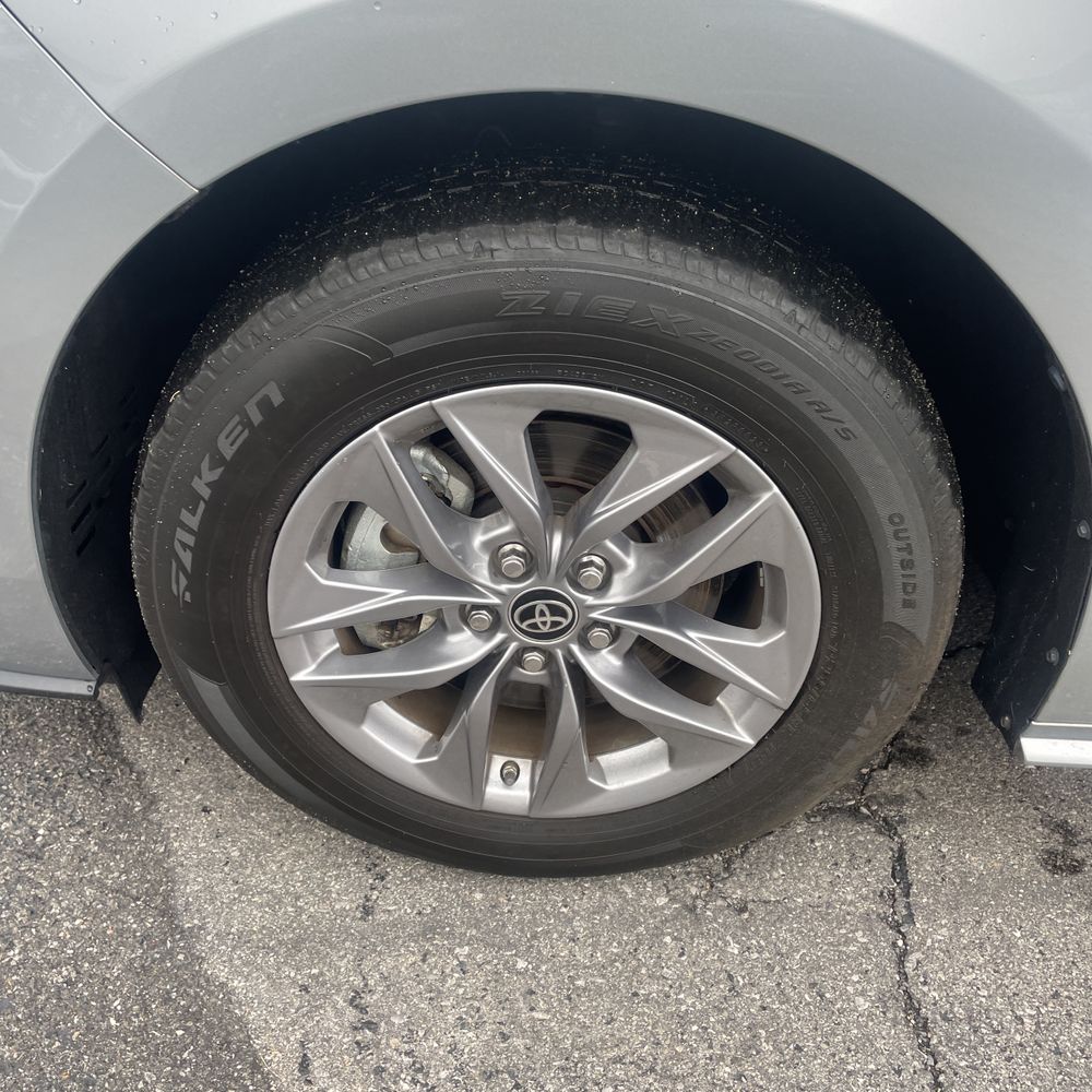 2023 Toyota Sienna XLE 7-Passenger