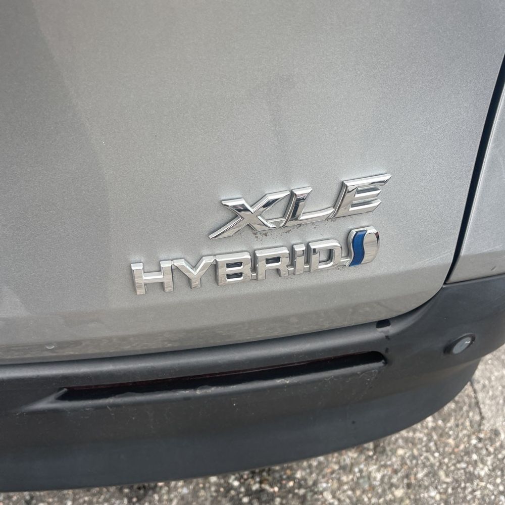 2023 Toyota Sienna XLE 7-Passenger