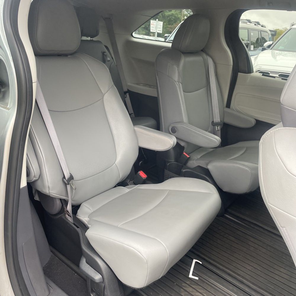 2023 Toyota Sienna XLE 7-Passenger