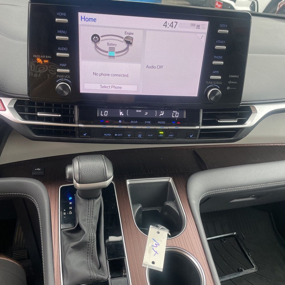 2023 Toyota Sienna XLE 7-Passenger