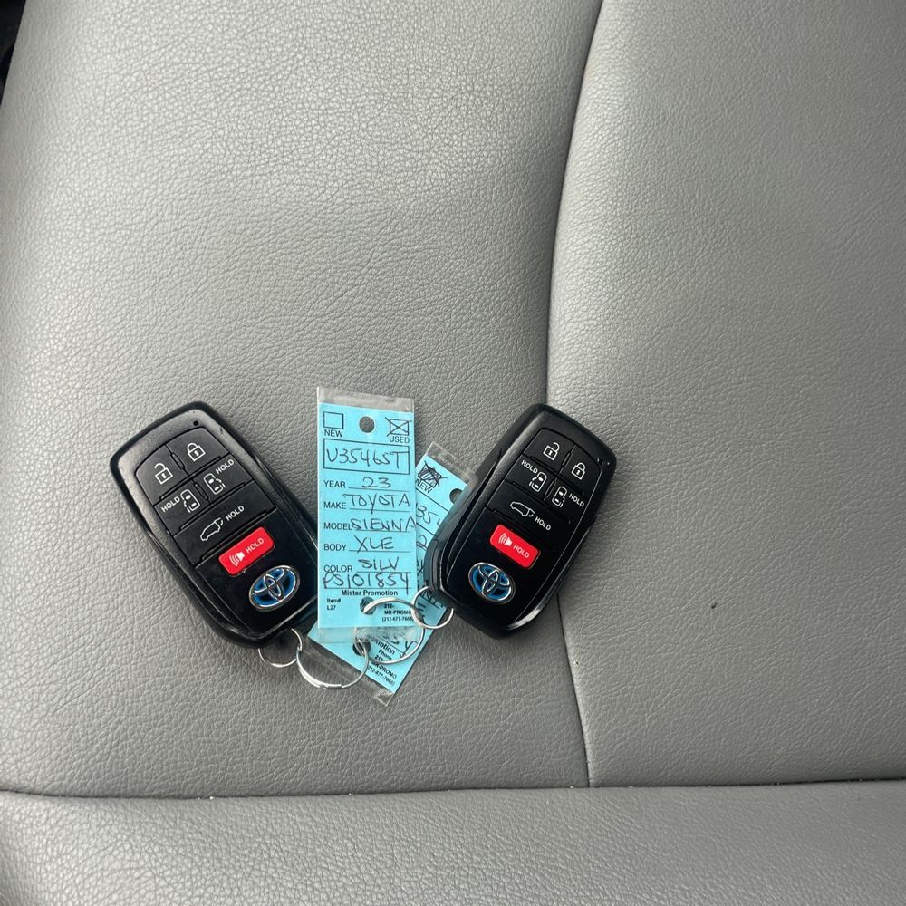 2023 Toyota Sienna XLE 7-Passenger