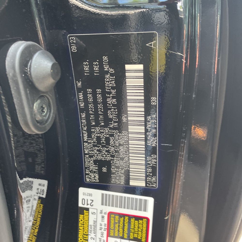 2023 Toyota Sienna Limited 7-Passenger