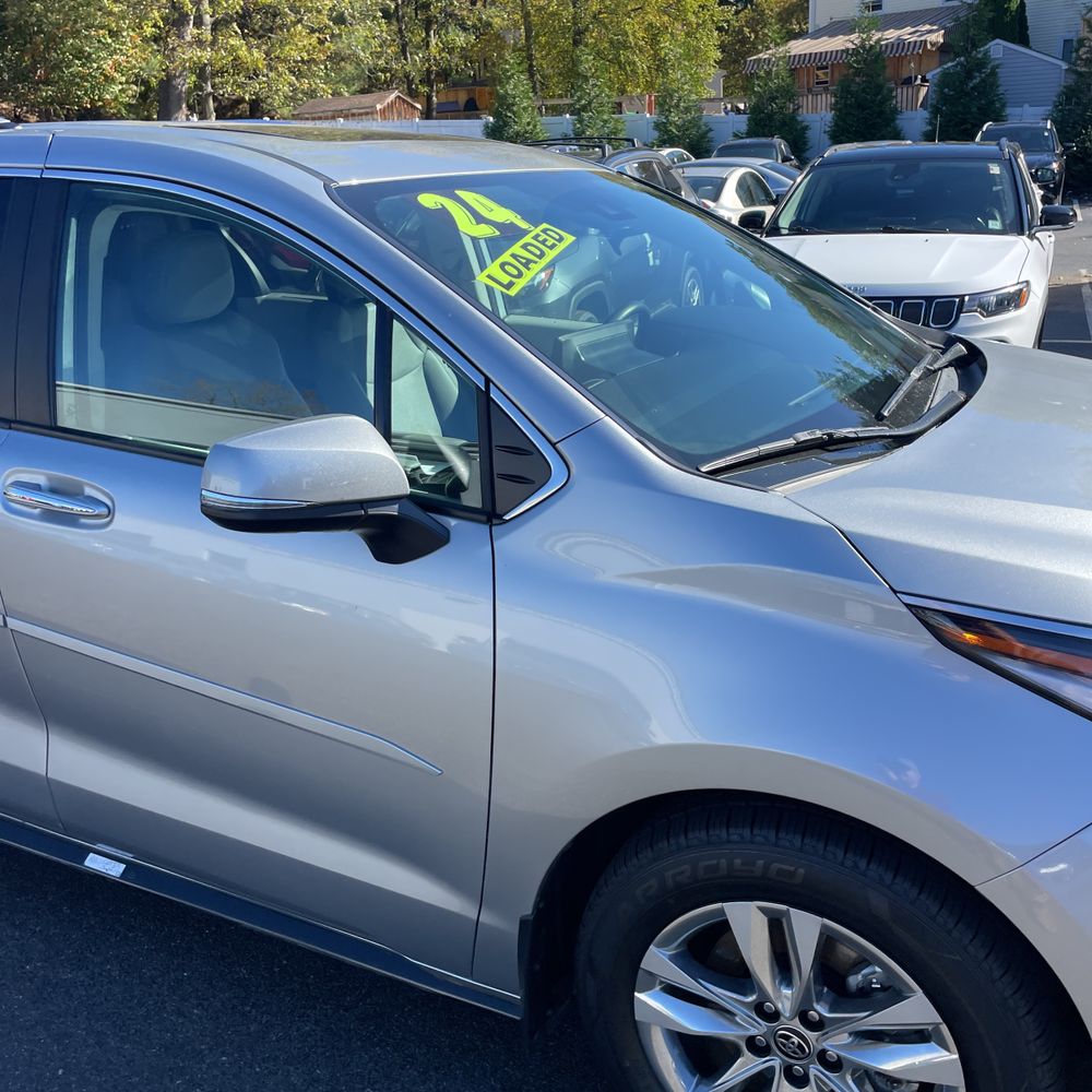 2024 Toyota Sienna Limited 7-Passenger