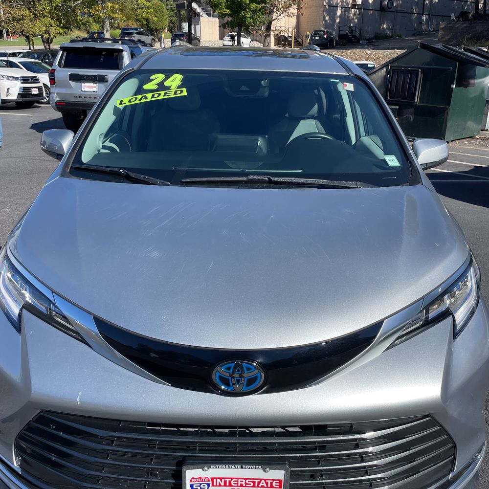 2024 Toyota Sienna Limited 7-Passenger