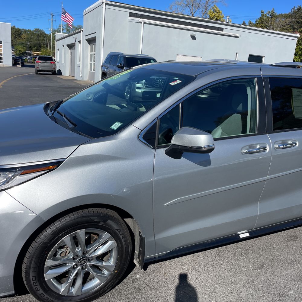 2024 Toyota Sienna Limited 7-Passenger